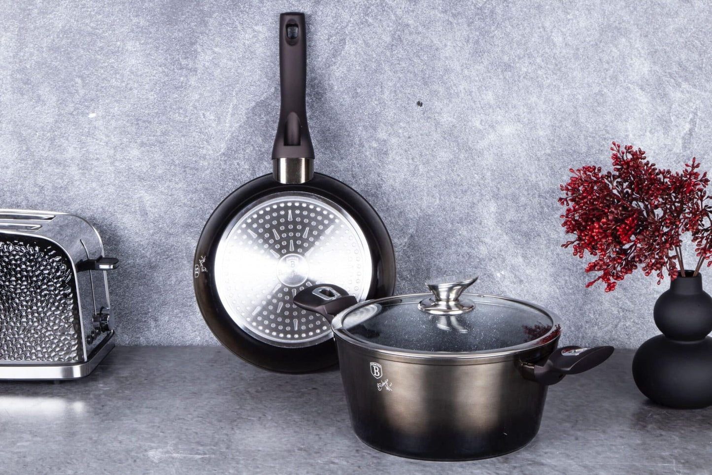 Batería de cocina de 5 piezas Berlinger Haus en la línea métalica brillante en negro