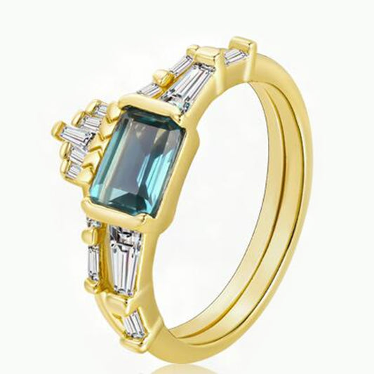 Anillo de Aleación Bañado en Oro con Cristal Emporia® Azul y Cristal Emporia® Blanco