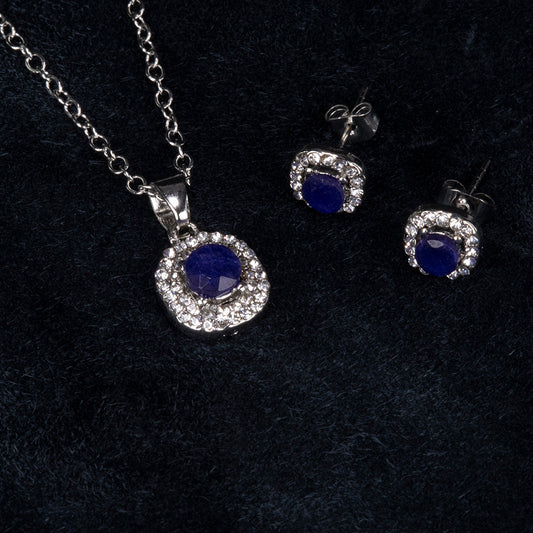 Conjunto de Aleación Bañado en Oro con Zafiro y Cristal Emporia® Blanco ( Collar +Pendientes +Colgante )