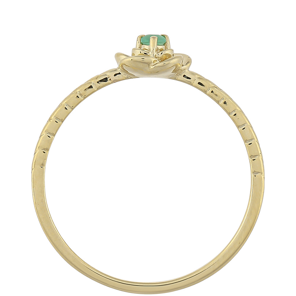 Anillo de Oro 9K con Esmeralda de Brasil