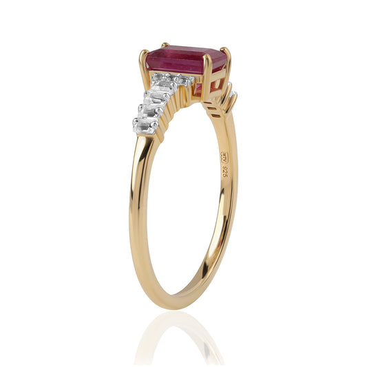 Anillo de Plata Bañada en Oro con Rubí de Mozambique y Topacio Blanco