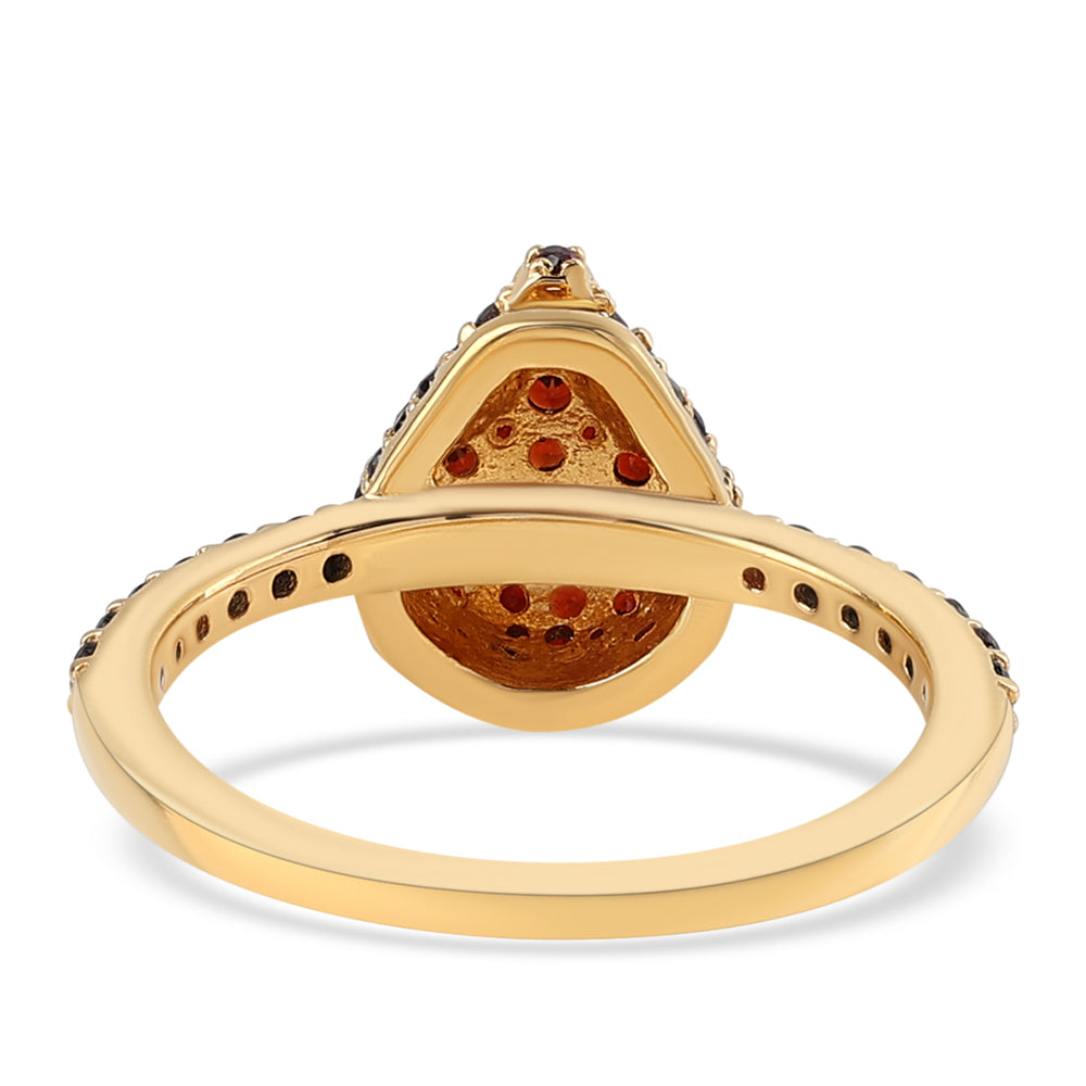 Anillo de Plata Bañada en Oro con Granate Barton