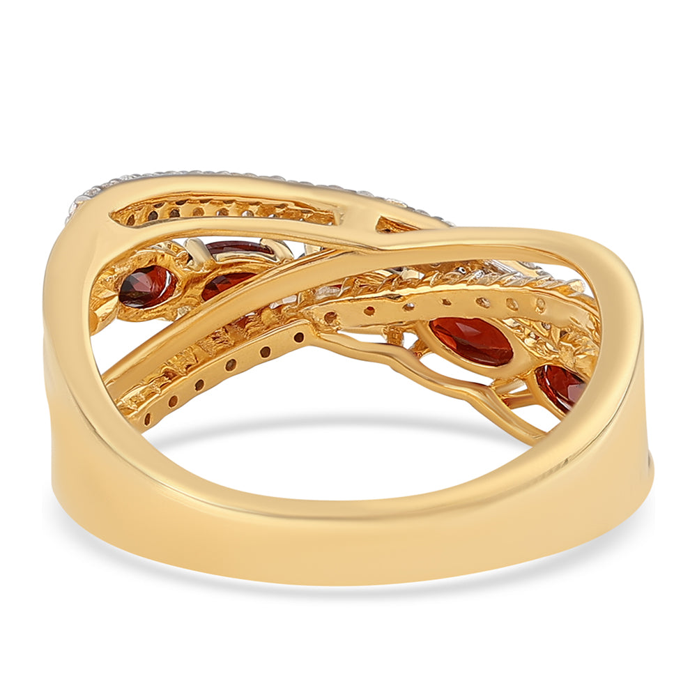 Anillo de Plata Bañada en Oro con Granate Barton y Topacio Blanco