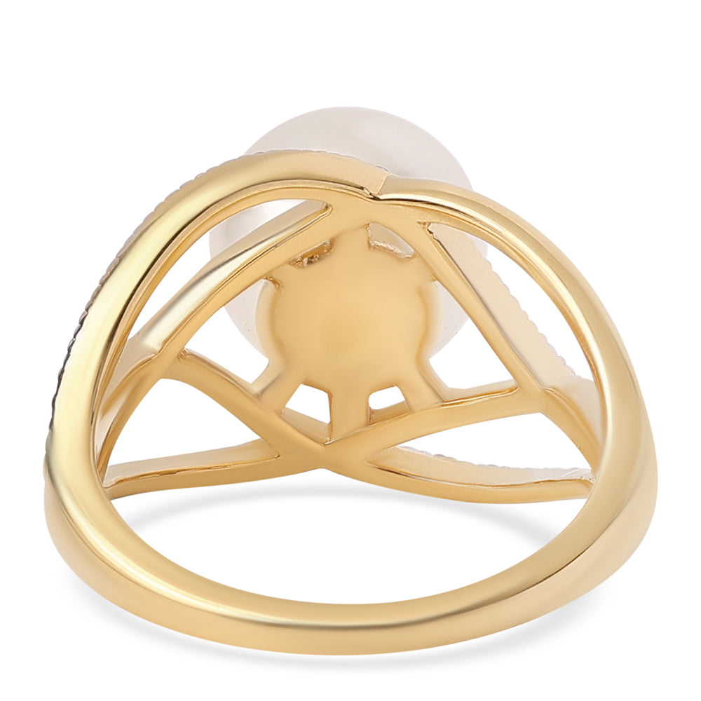 Anillo de Plata Bañada en Oro con Perla blanca de agua dulce y Topacio Blanco