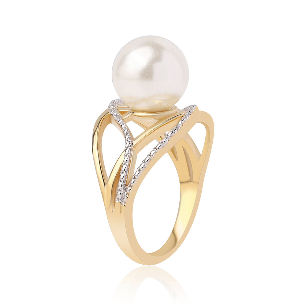 Anillo de Plata Bañada en Oro con Perla blanca de agua dulce y Topacio Blanco