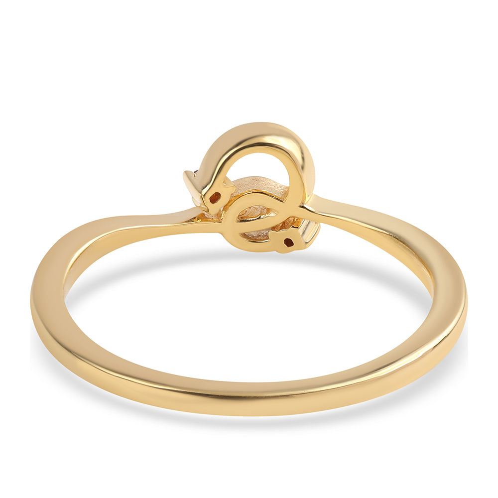 Anillo de Plata Bañada en Oro con Diamante Rojo