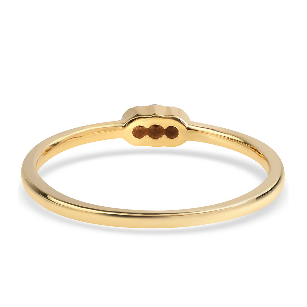 Anillo de Plata Bañada en Oro con Diamante Negro y Diamante blanco