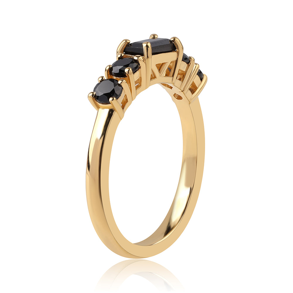 Anillo de Plata Bañada en Oro con Espinela Negra