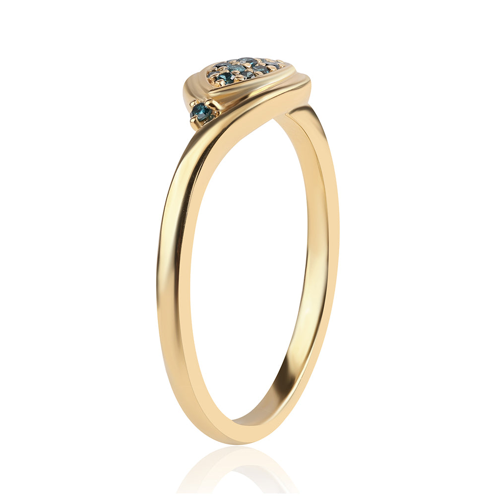 Anillo de Plata Bañada en Oro con Diamante Azul