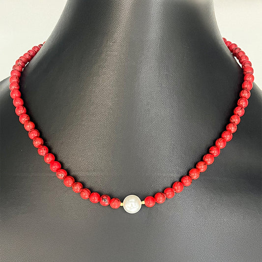 Collar de Plata Bañada en Oro con Coral de Esponja Roja y Perla de cristal