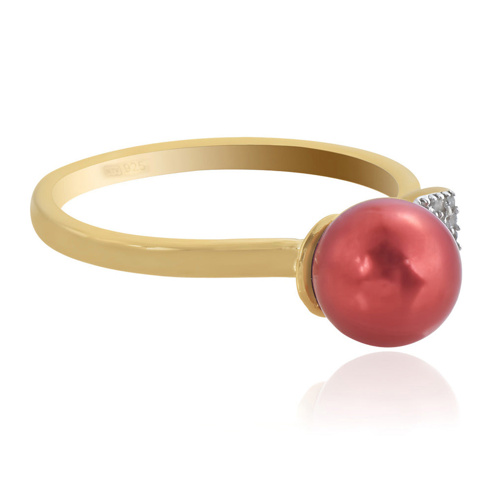 Anillo de Plata Bañada en Oro con Perla roja de río y Topacio Blanco