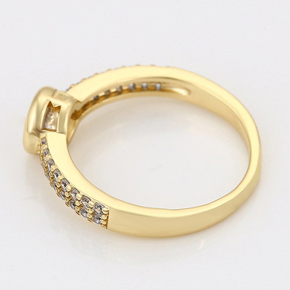 Anillo de Aleación Bañado en Oro con Cristal Emporia® Blanco