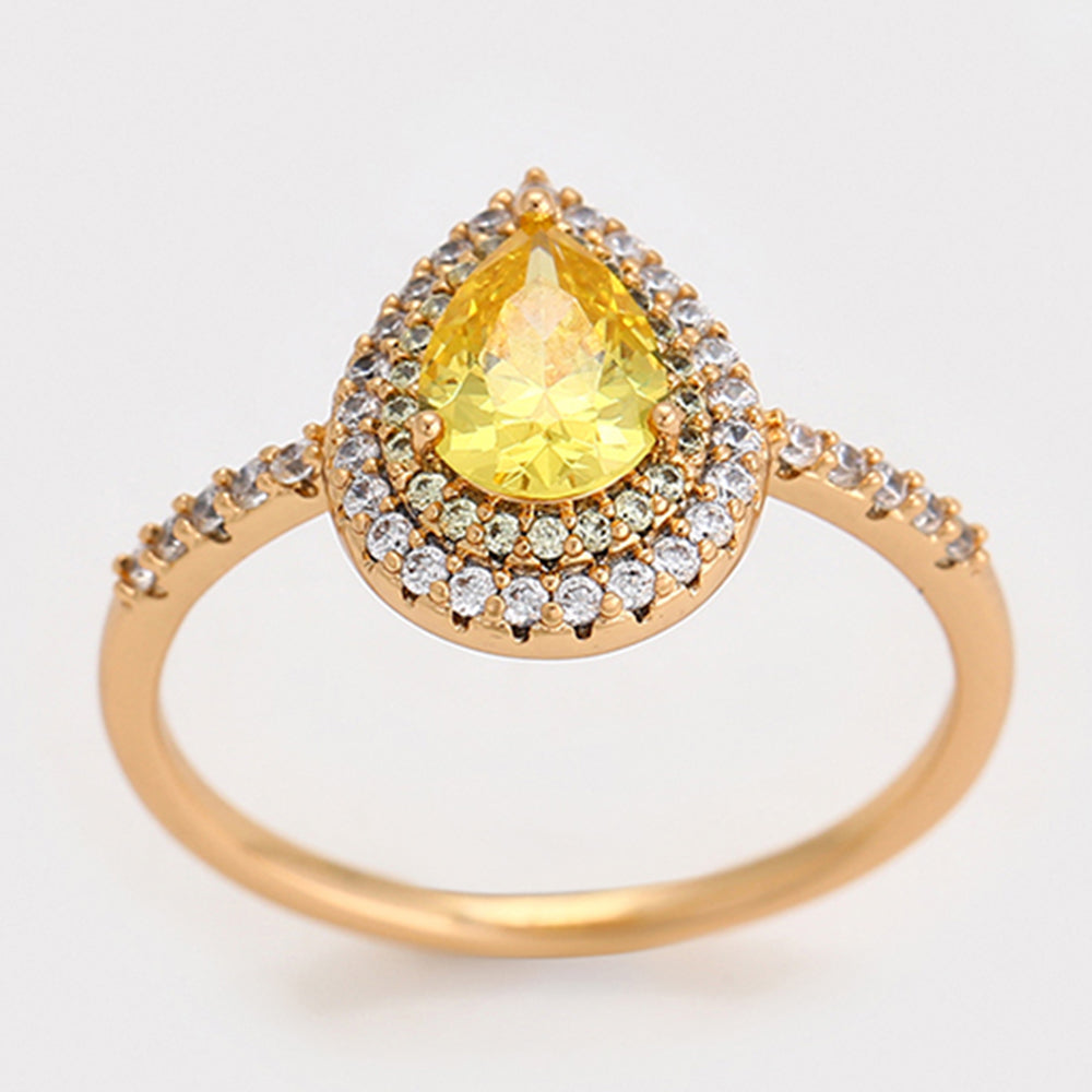 Anillo de Aleación Bañado en Oro con Cristal Emporia® Amarillo y Cristal Emporia® Blanco