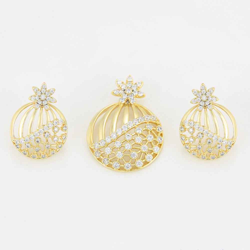 Conjunto de Aleación Bañado en Oro con Cristal Emporia® Blanco ( Pendientes +Colgante )