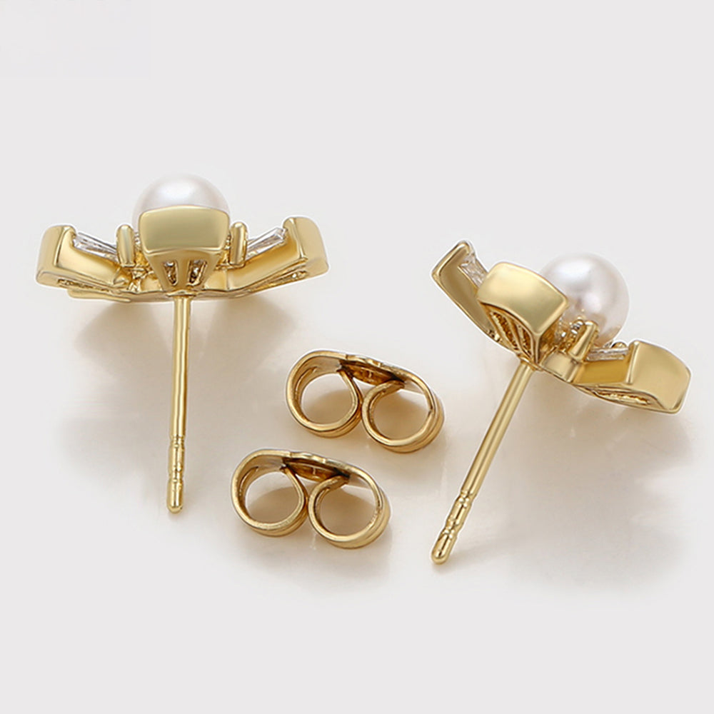Pendientes de Aleación Bañado en Oro con Perla de cristal y Cristal Emporia® Blanco