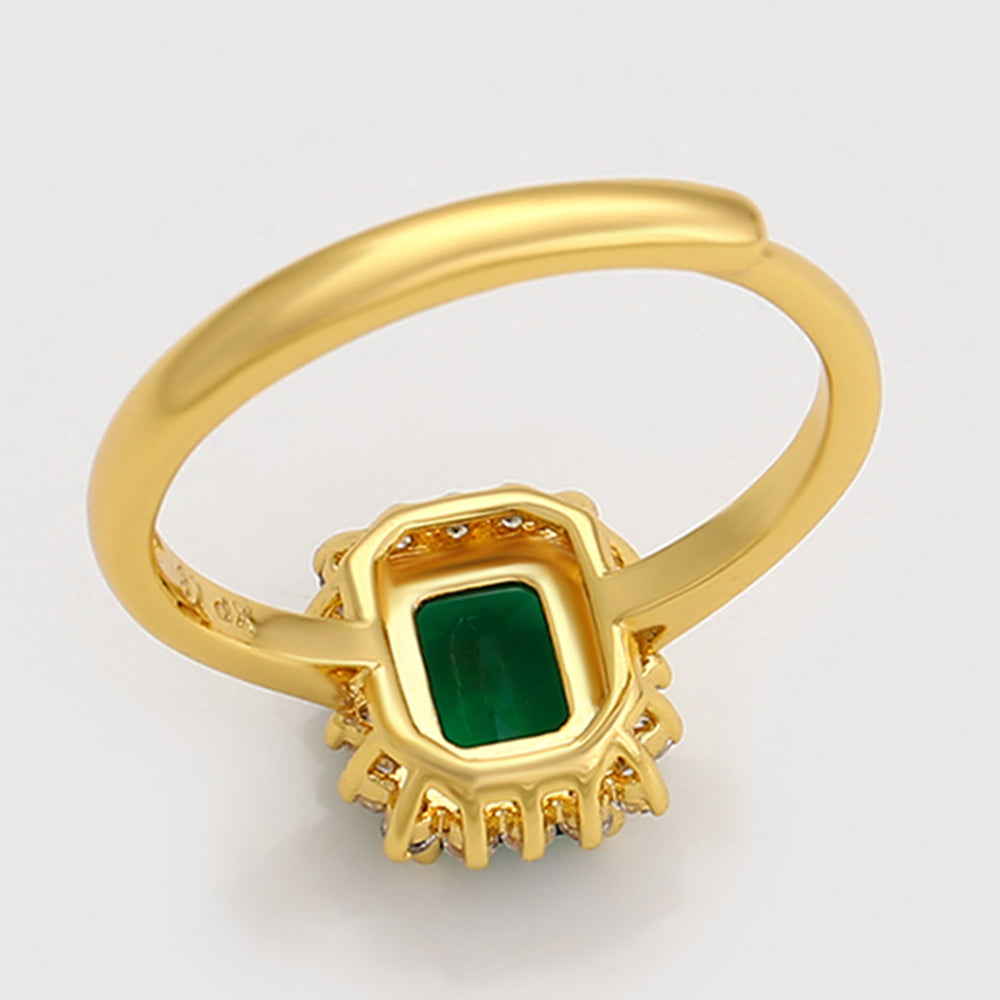 Anillo de Aleación Bañado en Oro con Cristal Emporia® Verde y Cristal Emporia® Blanco
