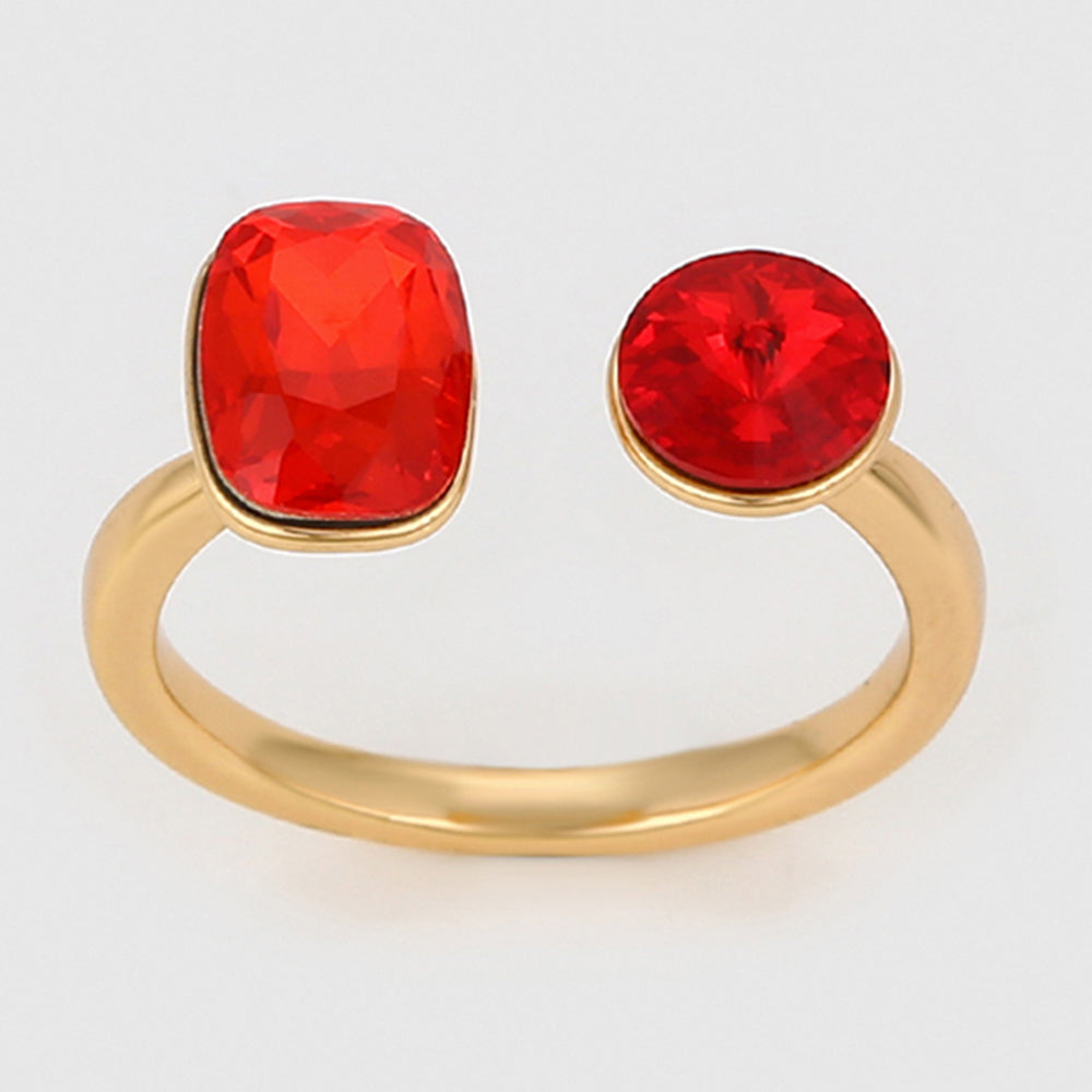 Anillo de Aleación Bañado en Oro con Cristal Emporia® Rojo