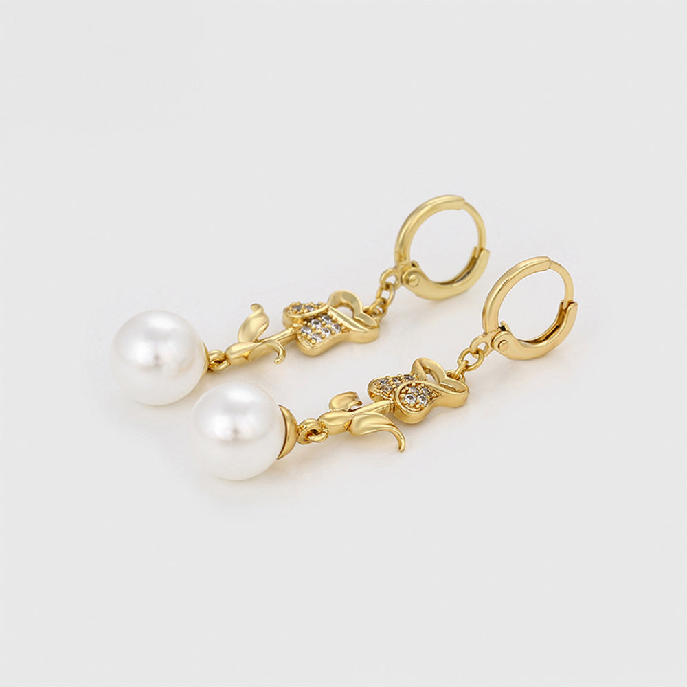 Pendientes de Aleación Bañado en Oro con Perla de cristal y Cristal Emporia® Blanco