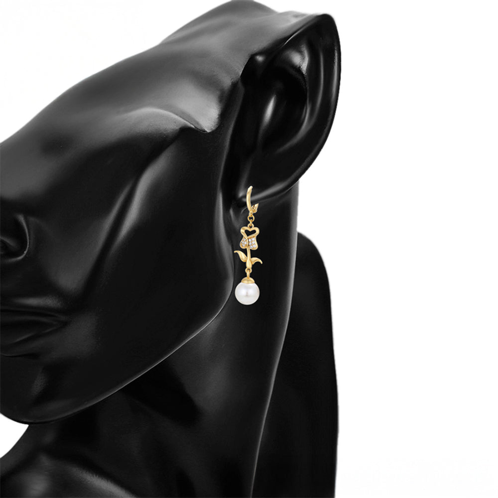 Pendientes de Aleación Bañado en Oro con Perla de cristal y Cristal Emporia® Blanco