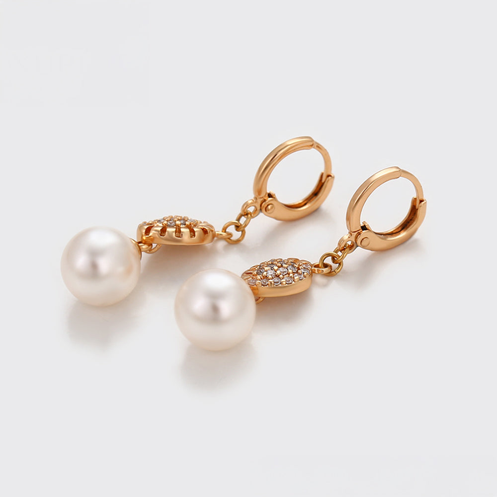 Pendientes de Aleación Bañado en Oro con Perla de cristal y Cristal Emporia® Blanco