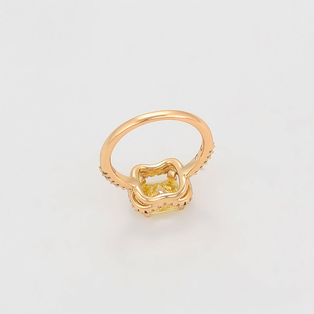 Anillo de Aleación Bañado en Oro con Cristal Emporia® Amarillo y Cristal Emporia® Blanco