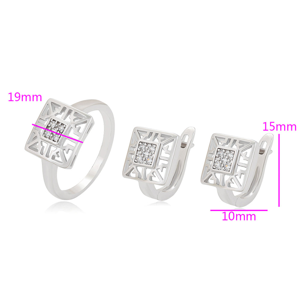 Conjunto de Aleación Bañado en Oro con Cristal Emporia® Blanco ( Pendientes +Anillo )
