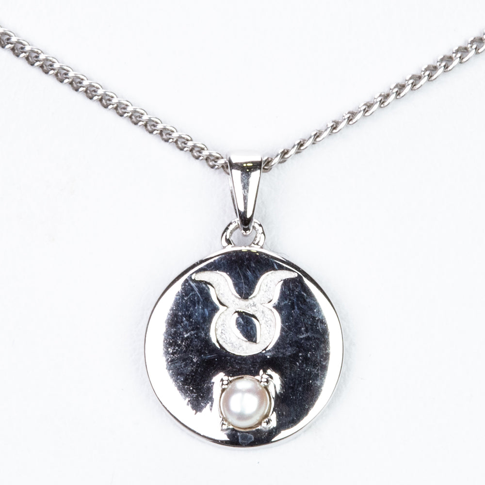 Tauro Colgante de Plata con Perla de Agua Dulce 1