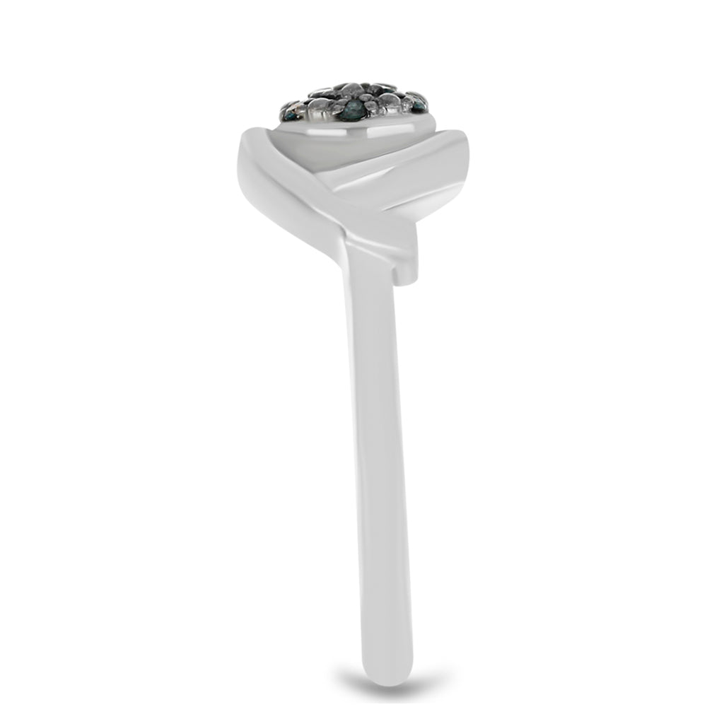 Anillo de Plata con Diamante Azul