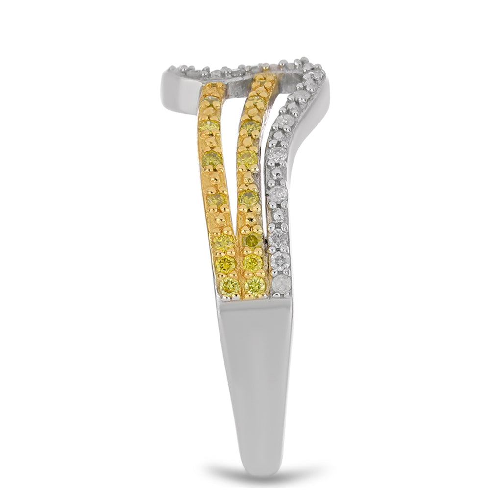Anillo de Plata Bañada en Oro con Diamante Amarillo y Diamante blanco