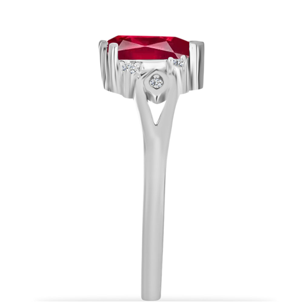 Anillo de Plata con Rubí de Madagascar y Diamante blanco