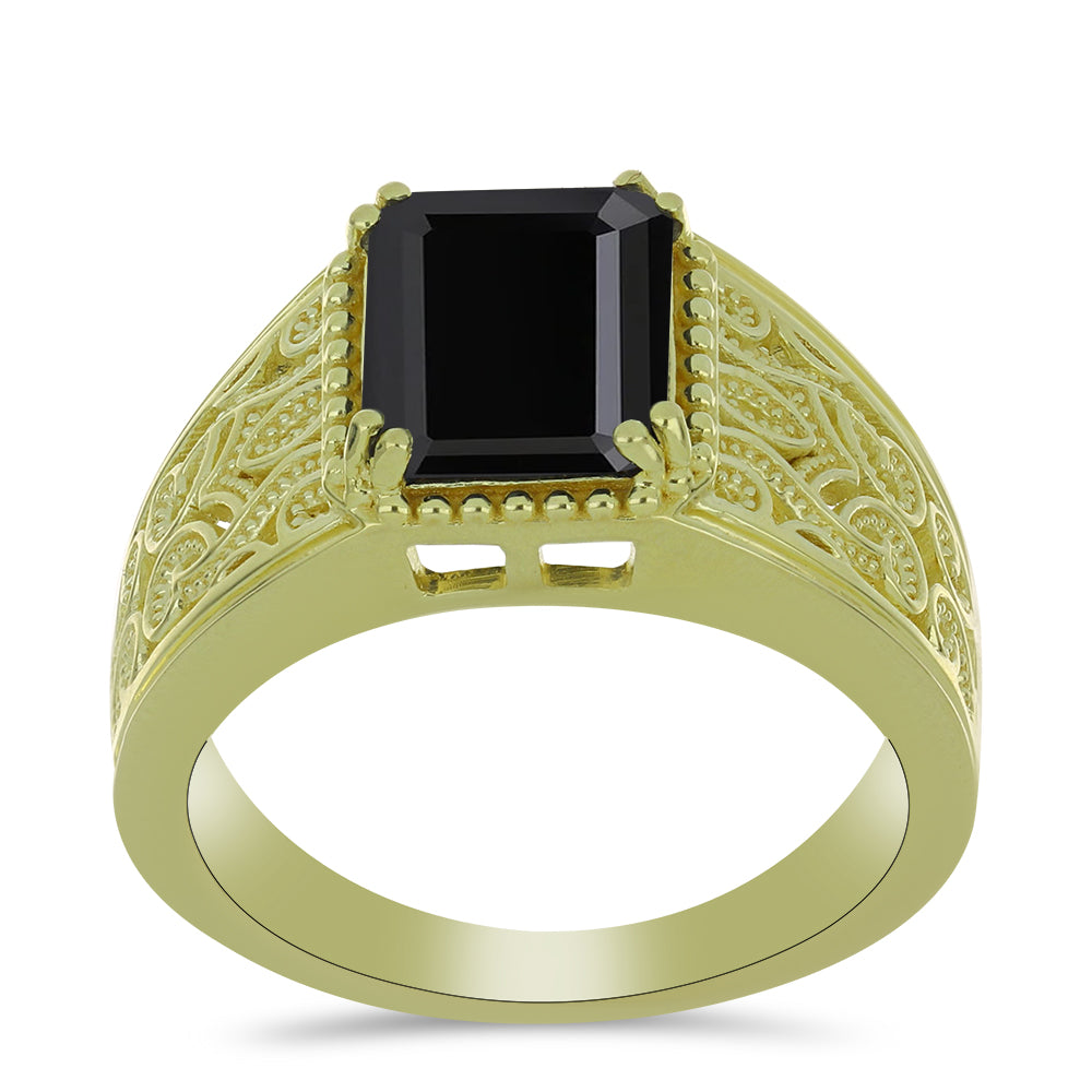 Anillo de Plata Bañada en Oro con Espinela Negra