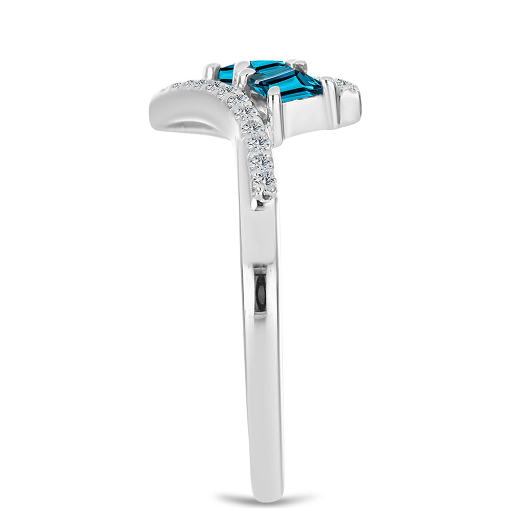 Anillo de Plata con Topacio Azul Londres y Topacio Blanco