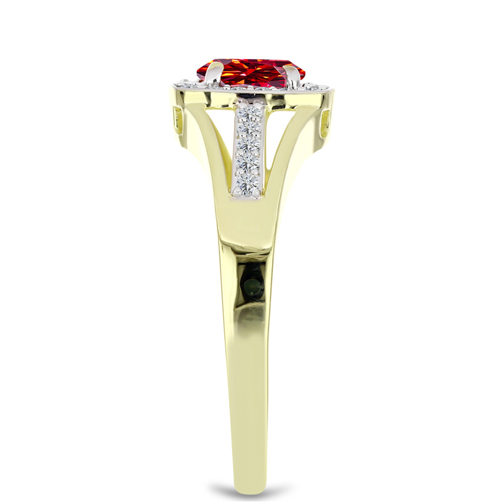 Anillo de Plata Bañada en Oro con Majestuosa moisanita roja y Topacio Blanco