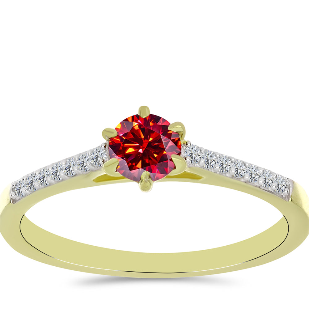 Anillo de Plata Bañada en Oro con Majestuosa moisanita roja y Topacio Blanco
