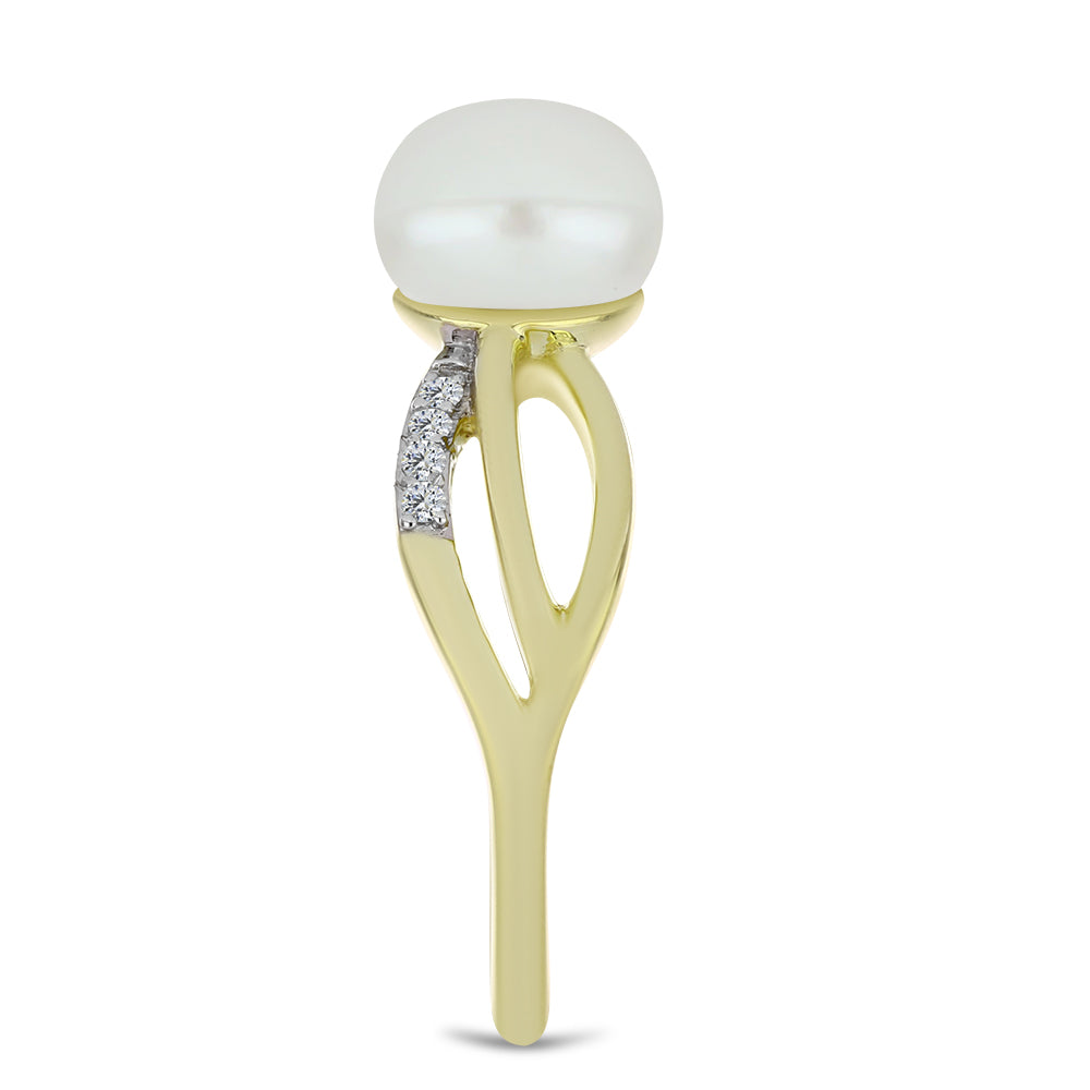 Anillo de Plata Bañada en Oro con Perla blanca de agua dulce y Topacio Blanco