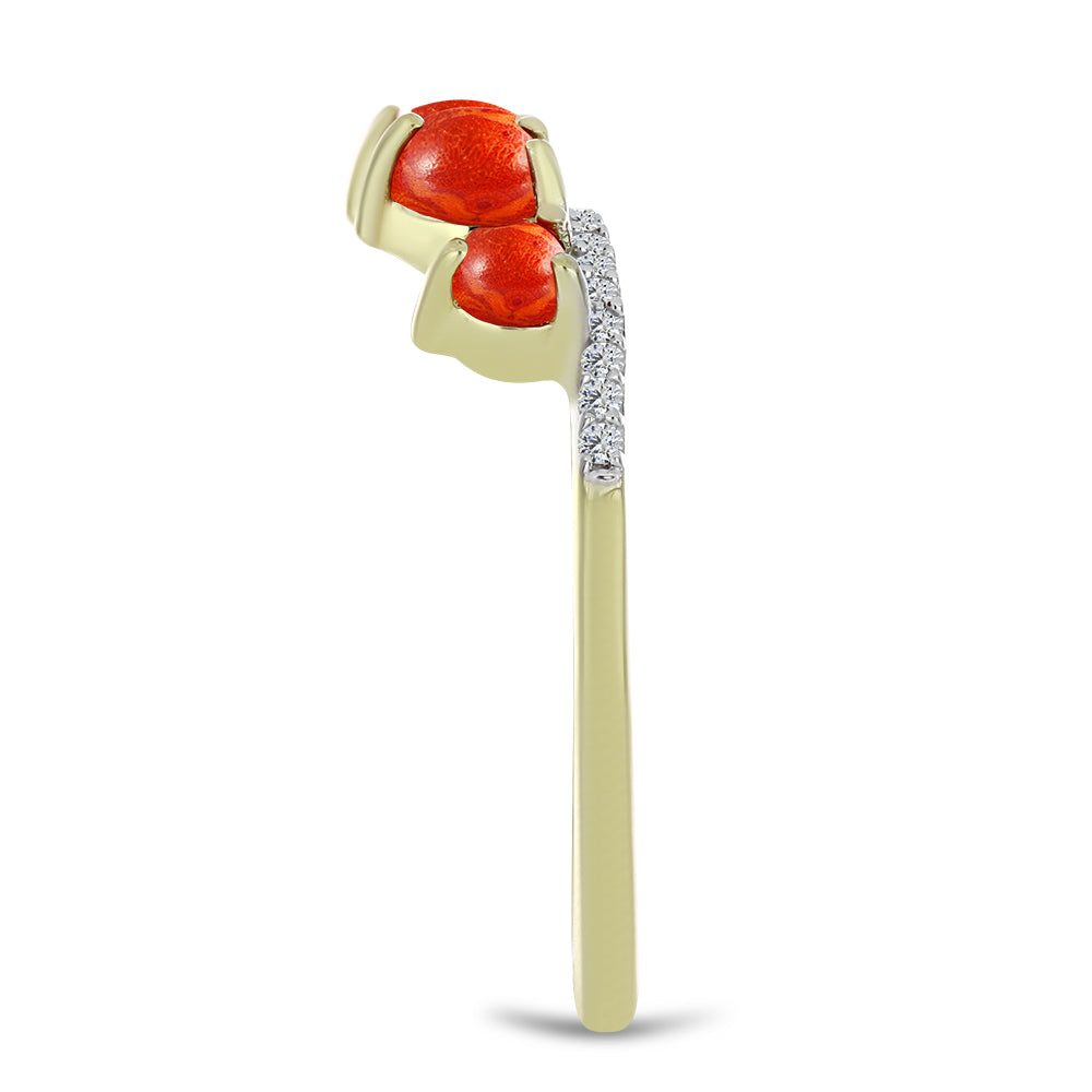 Anillo de Plata Bañada en Oro con Coral de Esponja Roja y Topacio Blanco