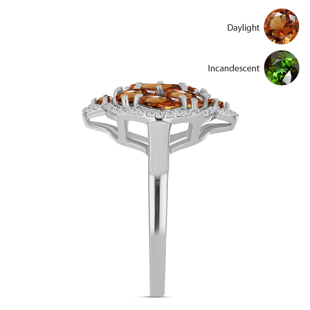 Anillo de Plata con Zultanita de Anatolia certificado y cultivado en laboratorio y Topacio Blanco