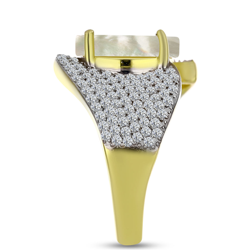 Anillo de Plata Bañada en Oro con Madreperla y Topacio Blanco