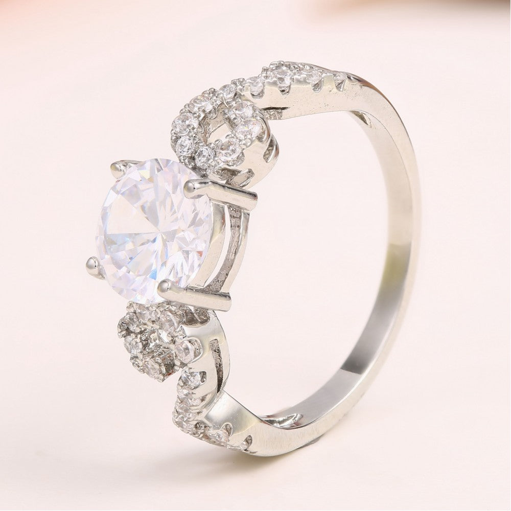 Anillo de Aleación Bañado en Oro con Cristal Emporia® Blanco 1