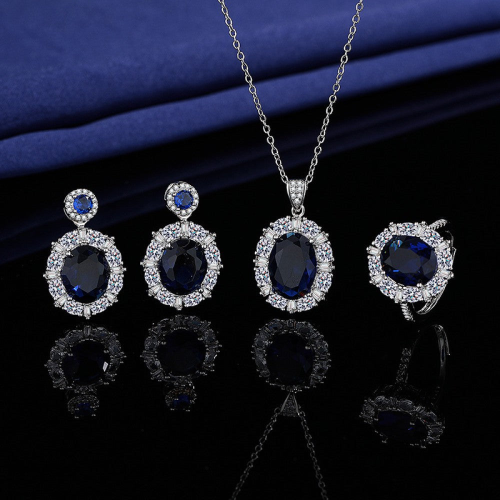 Conjunto de Aleación Bañado en Oro con Cristal Emporia® Azul y Cristal Emporia® Blanco ( Collar +Pendientes +Anillo +Colgante )