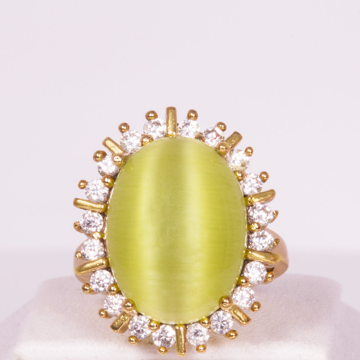 Anillo de Aleación Bañado en Oro con Cristal Emporia® Blanco ( Anillo )