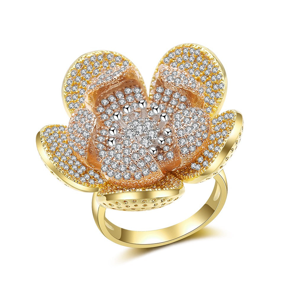 Anillo de Aleación Bañado en Oro con Cristal Emporia® Blanco