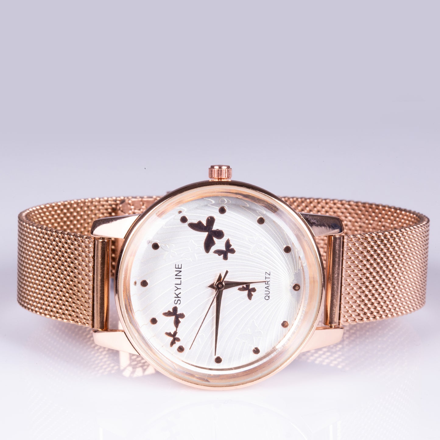 Reloj de moda para mujer con banda de acero, color dorado