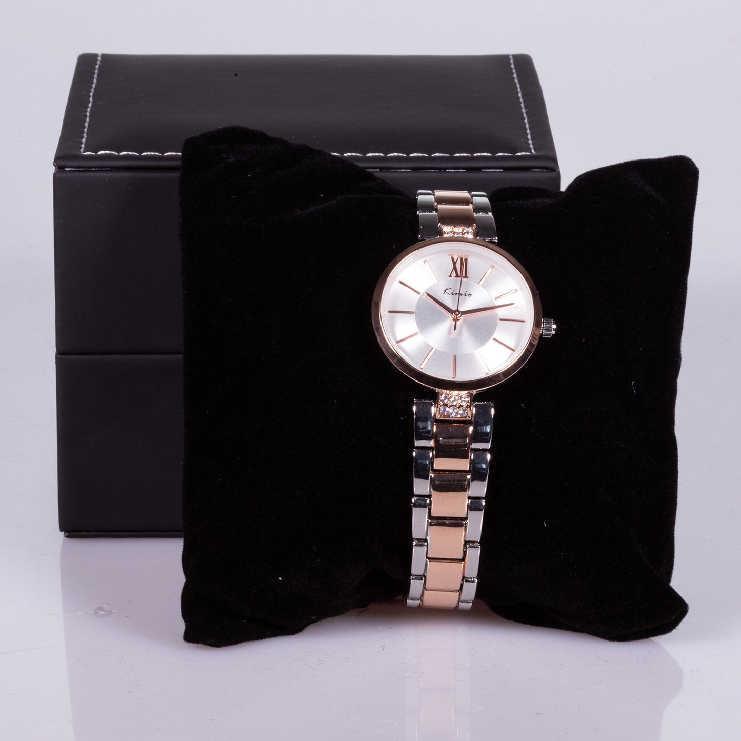 Reloj de moda para mujer con banda de acero, color dorado