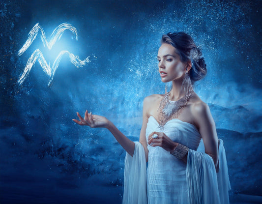 El signo zodiacal de Acuario y las joyas: ¿Qué joyas de plata y oro combinan con la personalidad de Acuario en 2025?