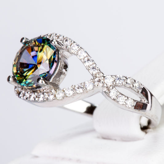 Anillo de Aleación Bañado en Oro con Cristal Emporia® Verde y Cristal Emporia® Blanco