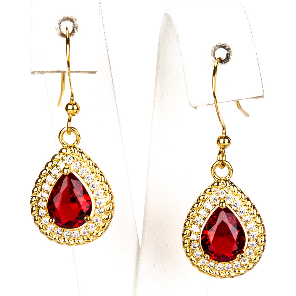 Conjunto de Aleación Bañado en Oro con Cristal Emporia® Rojo ( Collar +Pendientes +Anillo )