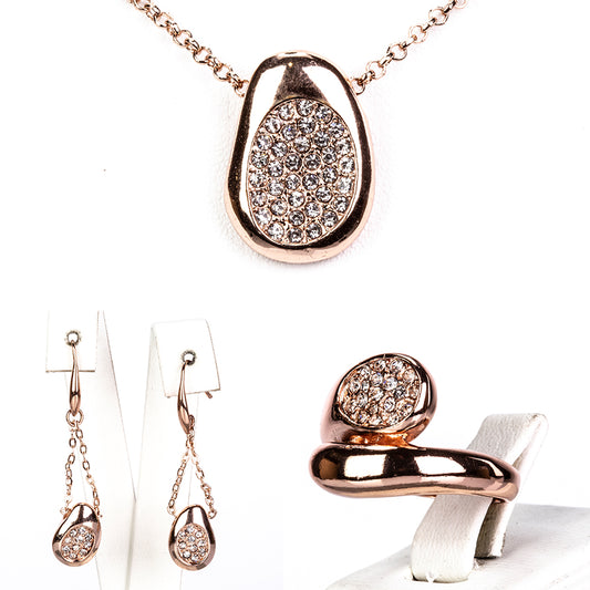 Conjunto de Aleación Bañado en Oro con Cristal Emporia® Blanco ( Collar +Pendientes +Anillo )