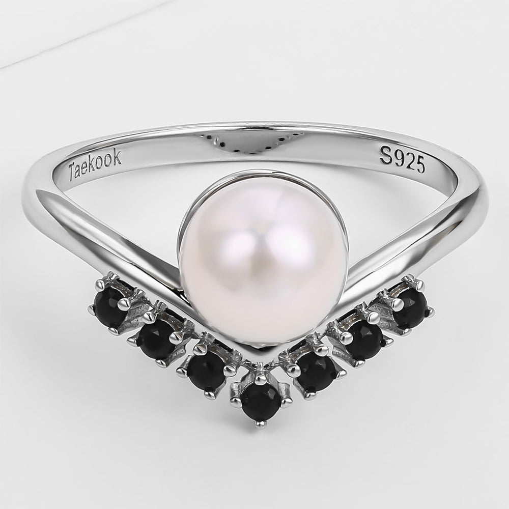 Anillo de Aleación Bañado en Oro con Cristal Emporia® Negro