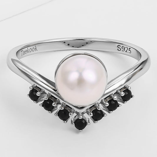 Anillo de Aleación Bañado en Oro con Cristal Emporia® Negro